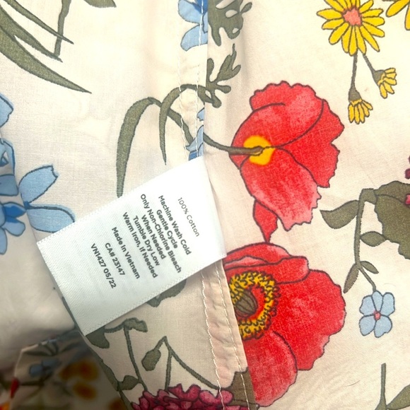 TALBOTS-floral White and Red Long Sleeve Button Down Shirt with Notched Collar - Picture 5 of 7